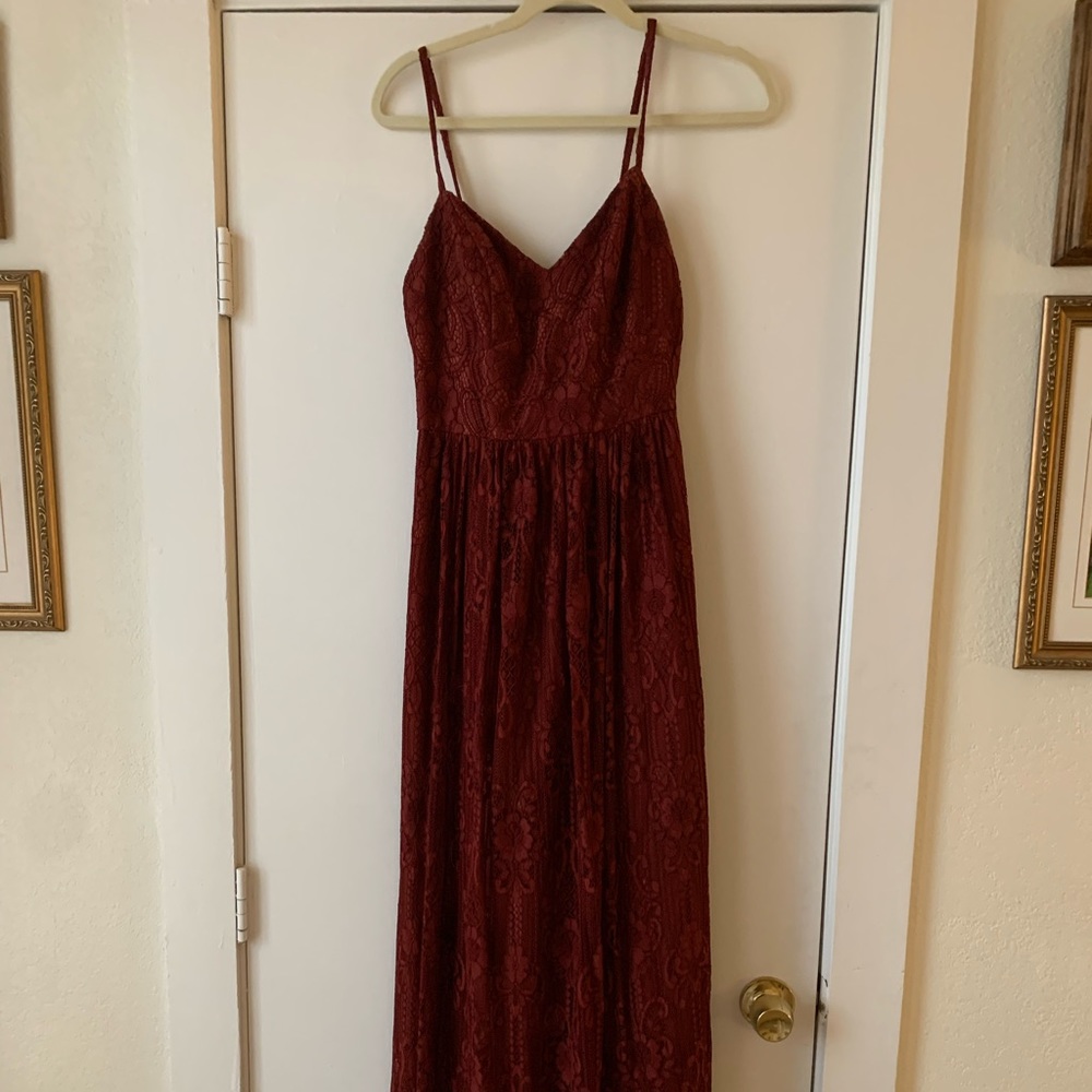 Excellent condition. Worn once for a wedding.